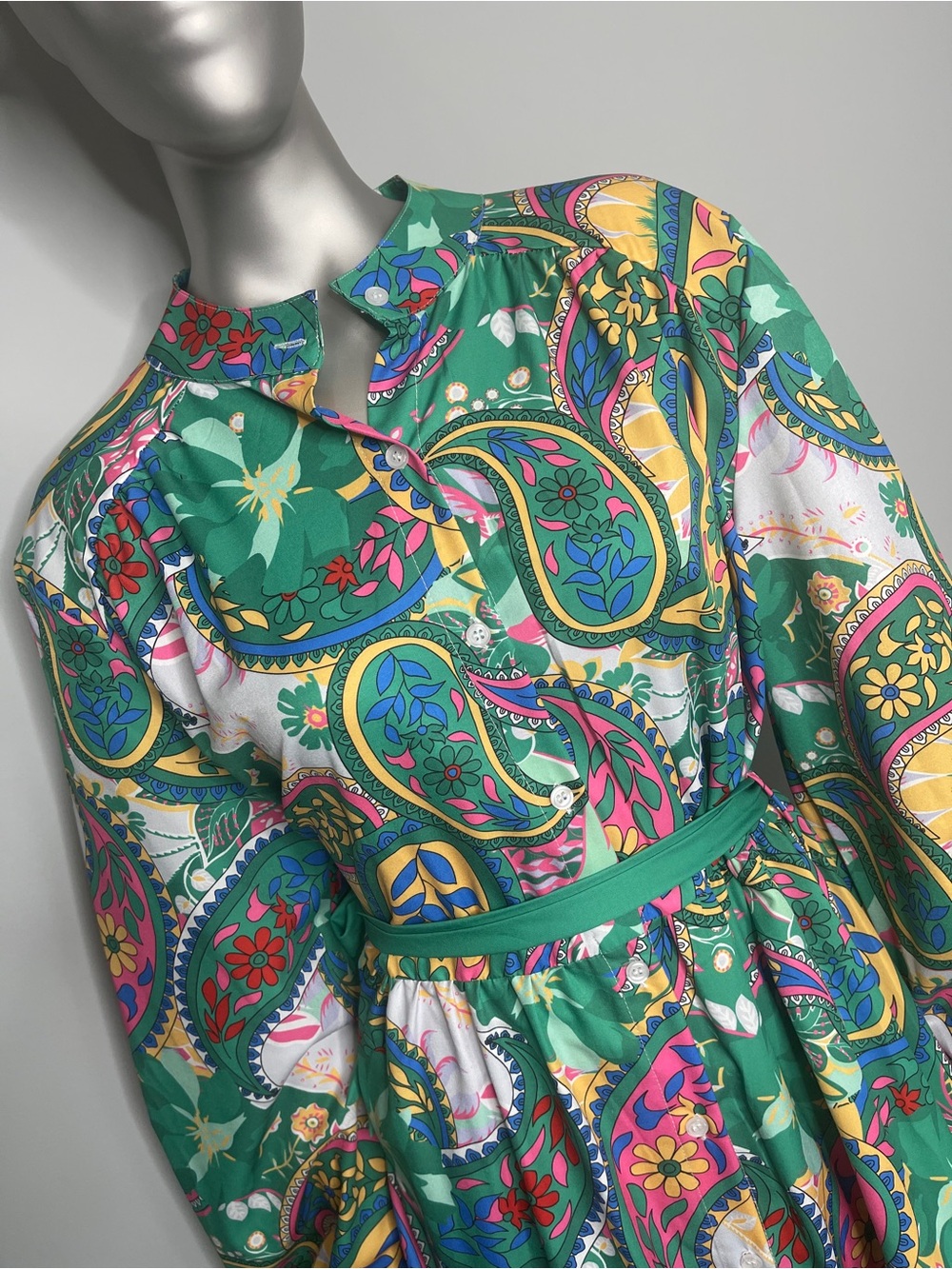Green Paisley Tie Waist Long Sleeve Dress - Picture 4 of 10